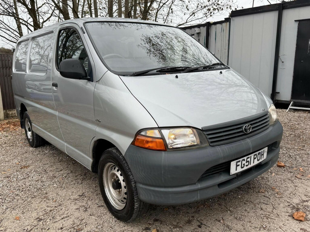 Toyota HiAce 2.4 2001 Silver #52