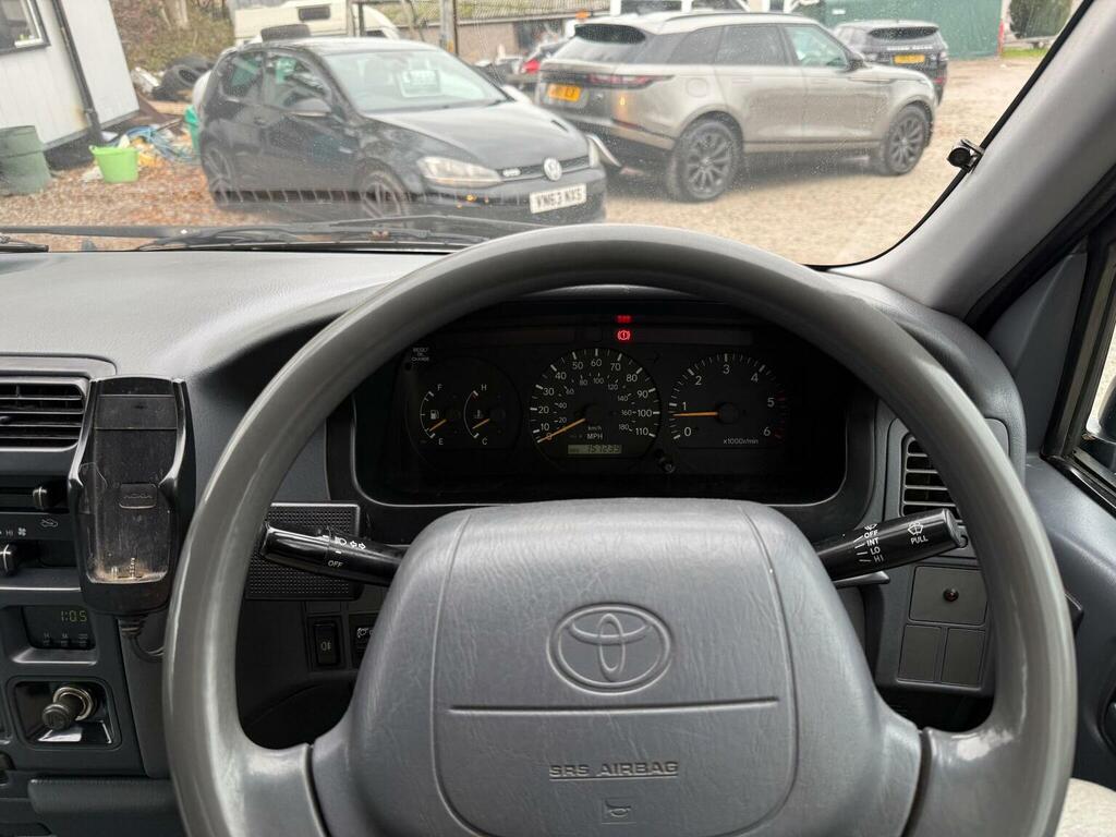 Toyota HiAce 2.4 2001 Silver #42