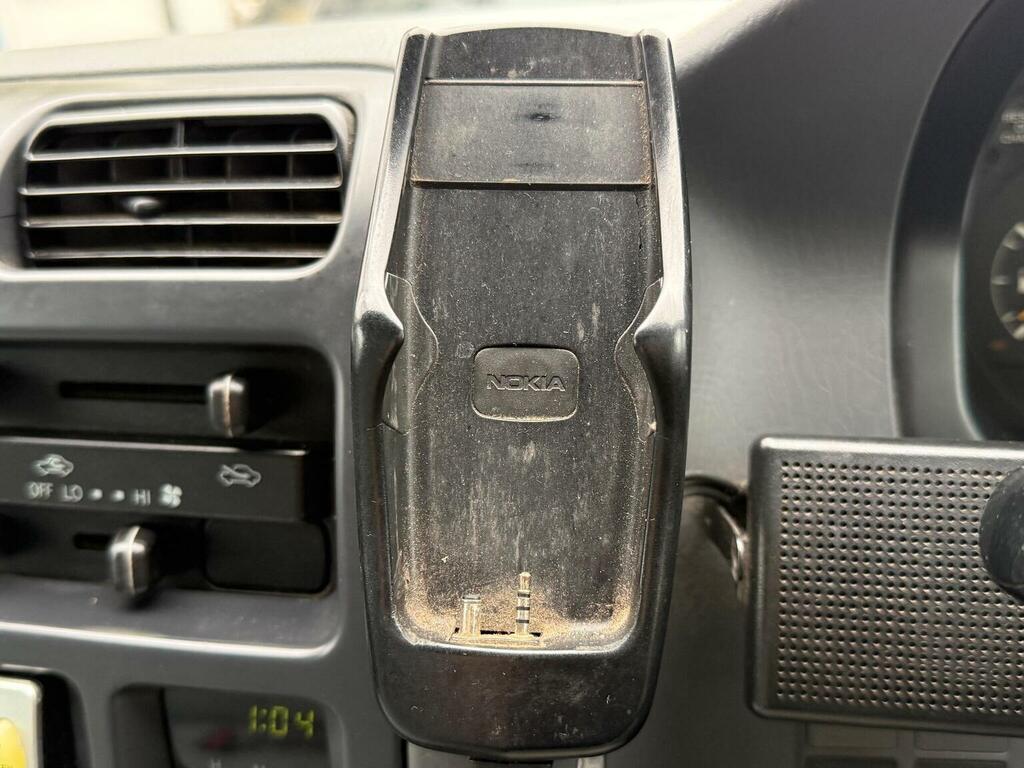 Toyota HiAce 2.4 2001 Silver #27