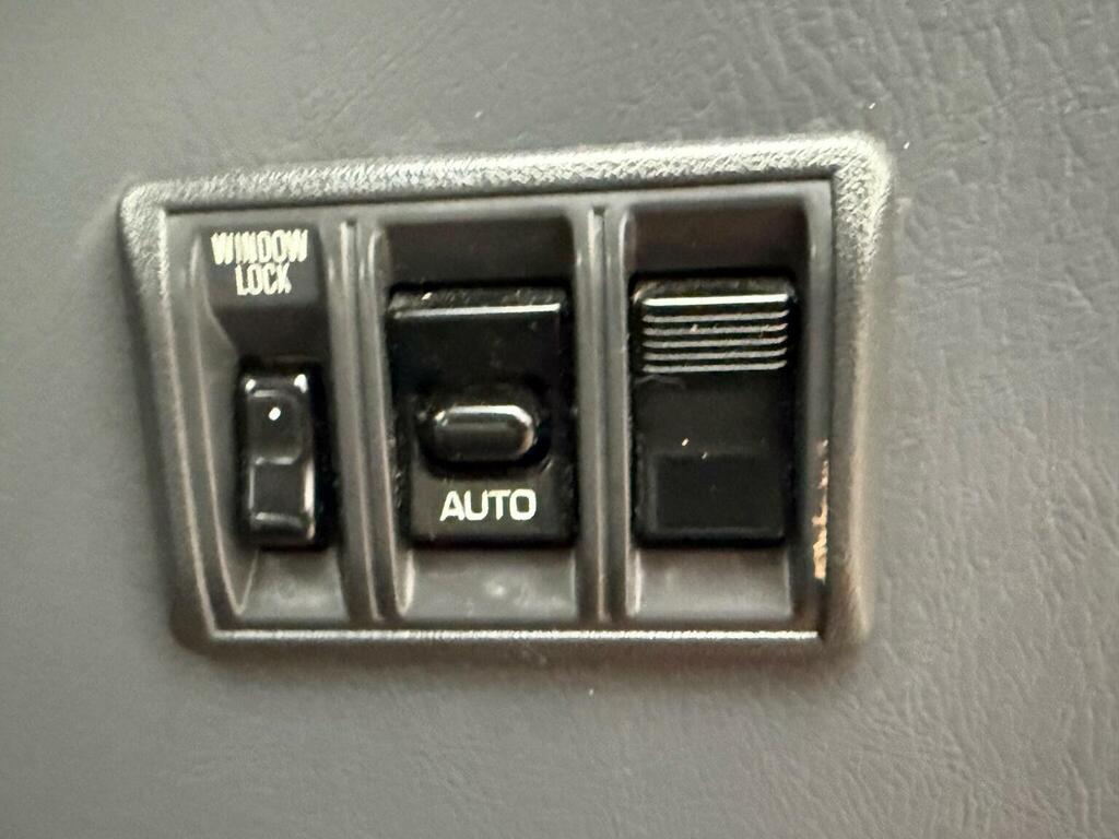 Toyota HiAce Regius Pop Top 4 Berth New Camper Conversion Silver #38
