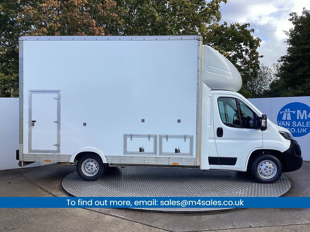 Peugeot Boxer 335 Lo Loader Luton A C Euro 6 L13ft 6 U7432 U White