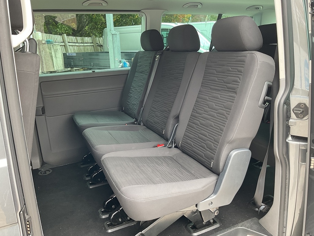 Volkswagen Transporter Shuttle Tdi Se 9 Seater Euro 6 U7603 Ulez Grey #2