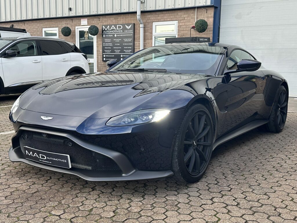 Aston Martin Vantage #3