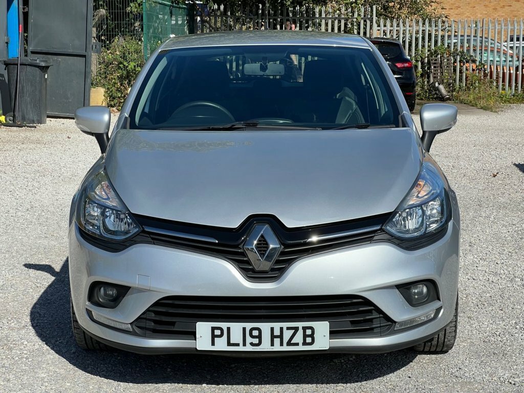Renault Clio Hatchback PL19HZB Silver #2