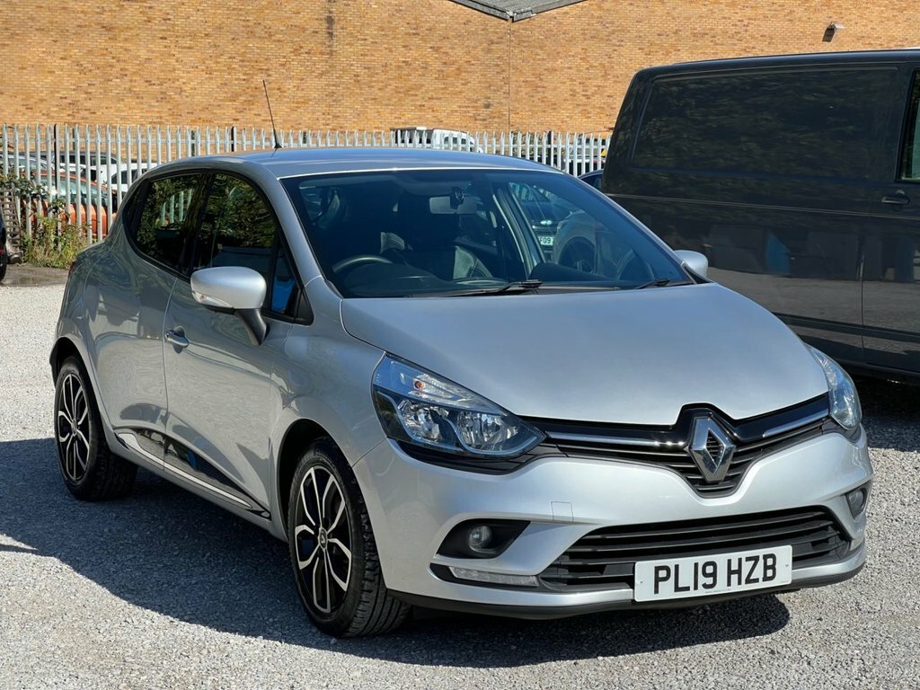 Renault Clio Hatchback Silver