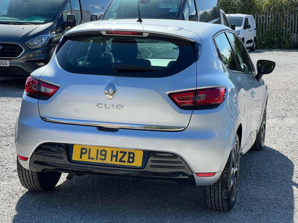 Renault Clio Hatchback PL19HZB Silver #3