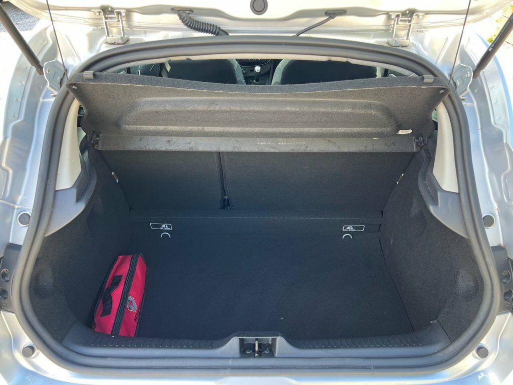 Renault Clio Hatchback PL19HZB Silver #6