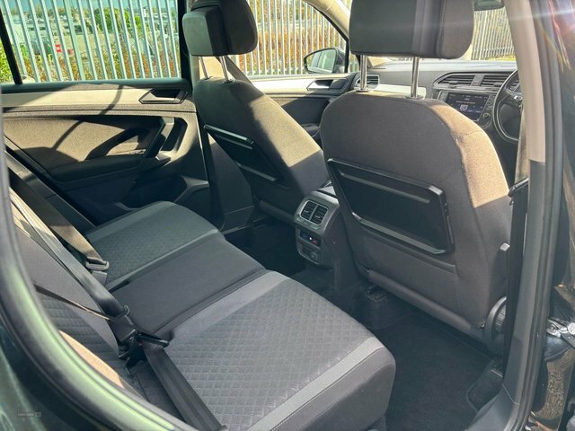 Volkswagen Tiguan Tdi Bluemotion Tech Se LR66JZF Black #6