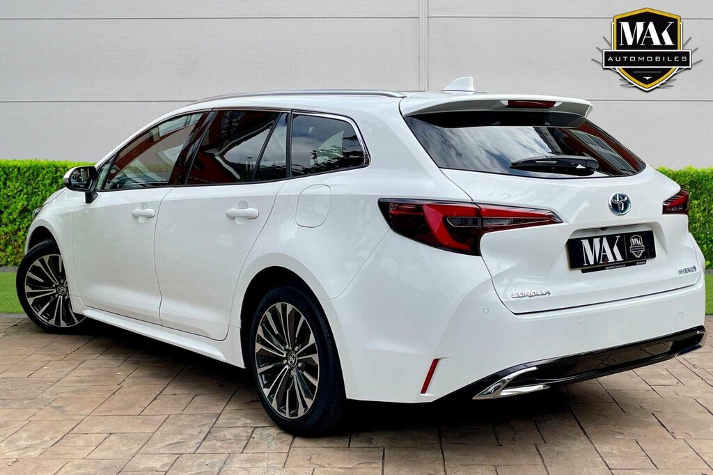 Toyota Corolla Estate 1.8 Vvt-h Design Touring Sports Cvt Euro 6 YC23VTA White #5