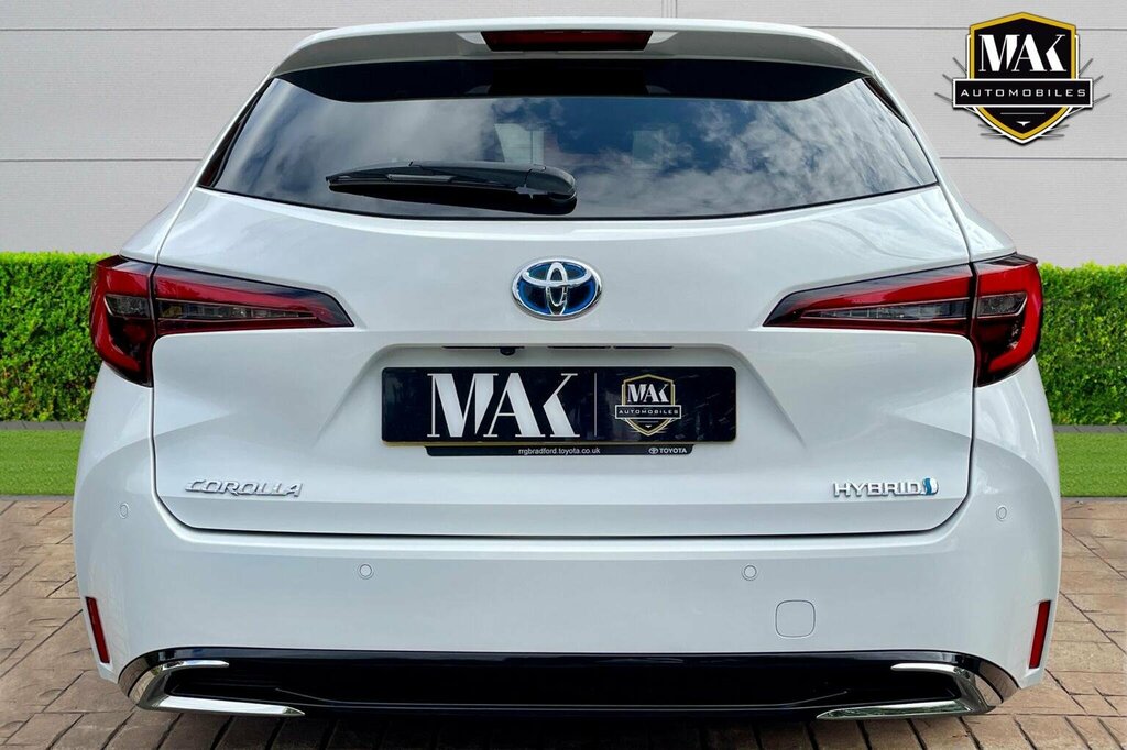 Toyota Corolla Estate 1.8 Vvt-h Design Touring Sports Cvt Euro 6 YC23VTA White #6