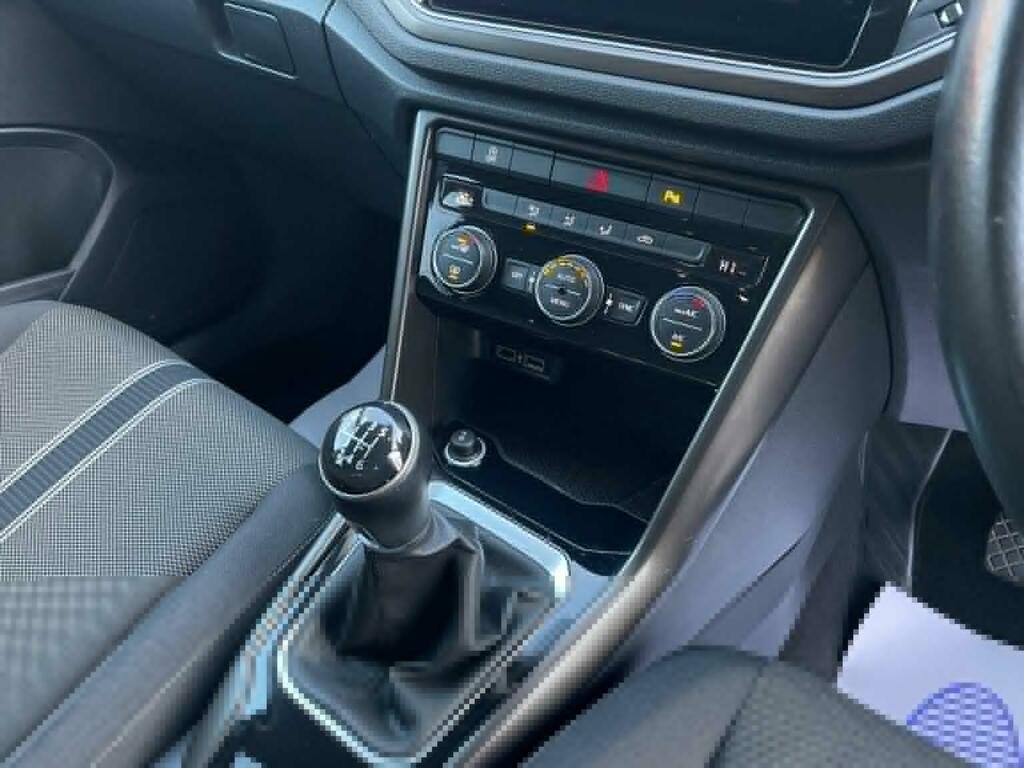Volkswagen T-Roc Suv 1.0 Tsi Design Euro 6 Ss 201968 SE68MVN Silver #5