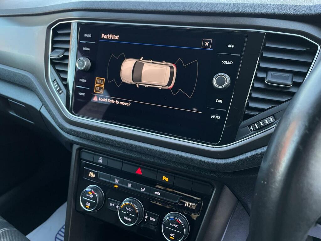 Volkswagen T-Roc Suv 1.0 Tsi Design Euro 6 Ss 201968 SE68MVN Silver #6