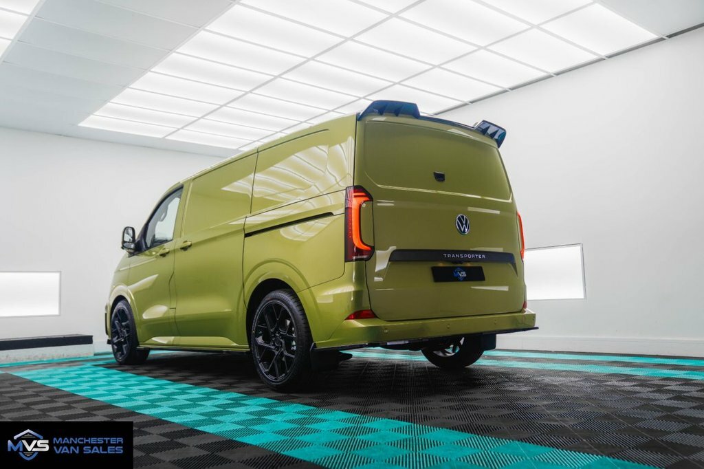 Volkswagen Transporter Mpv  Green #3