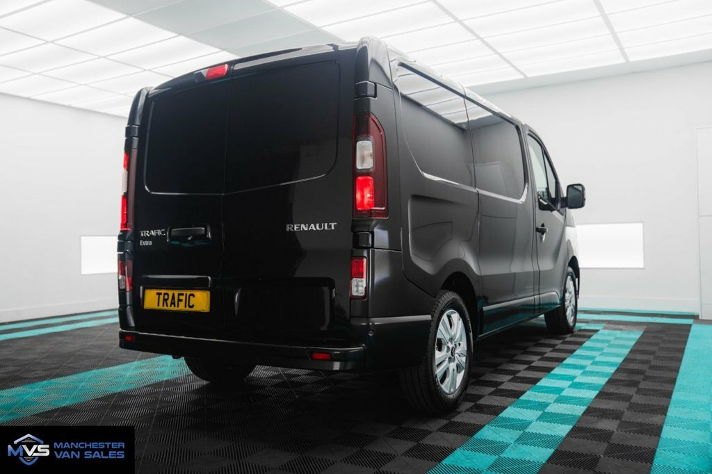 Renault Trafic Mpv Black #4