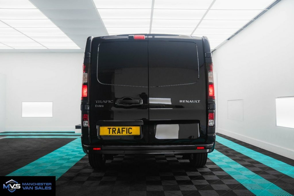 Renault Trafic Mpv Black #5