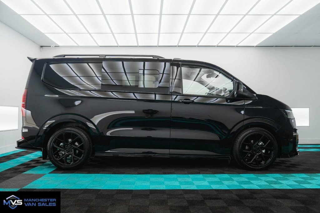 Volkswagen Transporter Combi Black #3