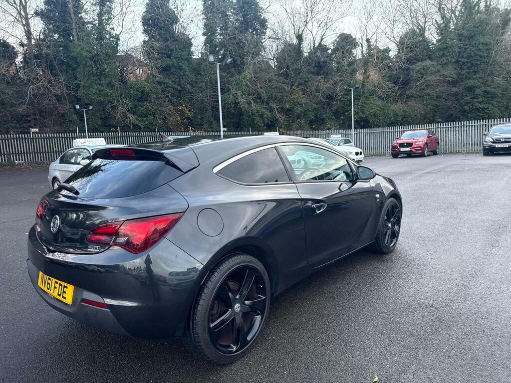Vauxhall Astra GTC 1.4T 16V Sri Yellow #4