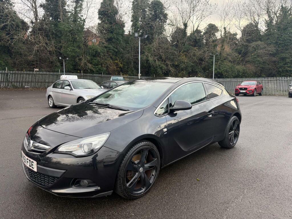Vauxhall Astra GTC 1.4T 16V Sri Yellow #2