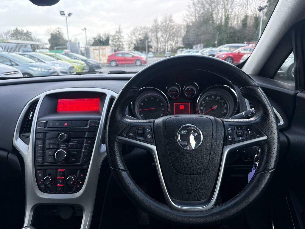 Vauxhall Astra GTC 1.4T 16V Sri Yellow #15