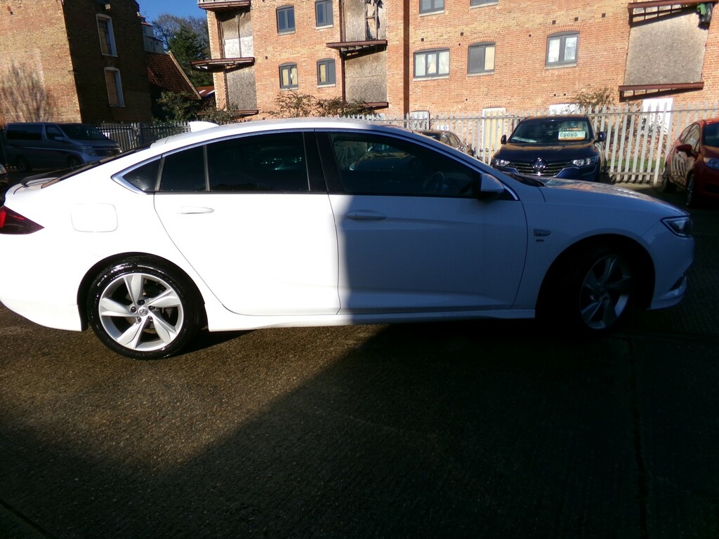 Vauxhall Insignia Hatchback 1.5 I Turbo Sri VX Line Nav 2018 SA18CUG White #3