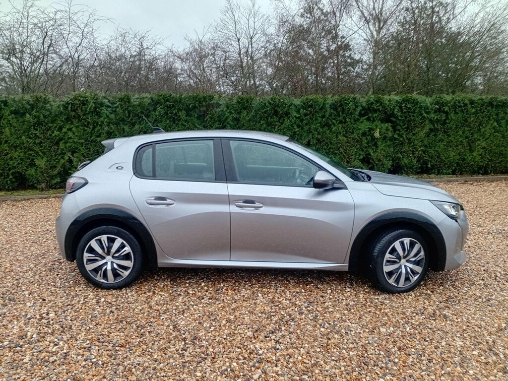 Peugeot e-208 50Kwh Active 