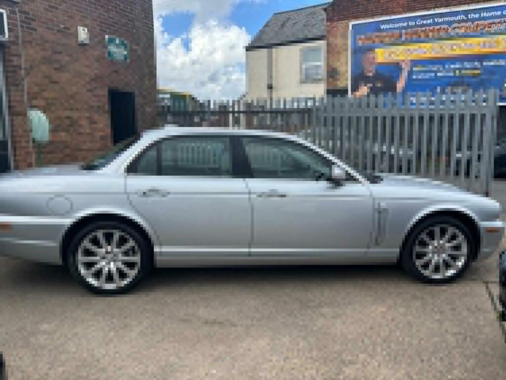 Jaguar XJ Saloon 2.7 Td Executive 2008 Silver #4