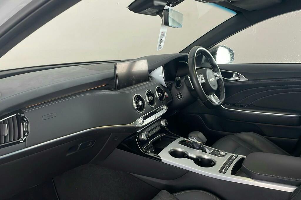 Kia Stinger 3.3 T-gdi 361 Gt S Black #29
