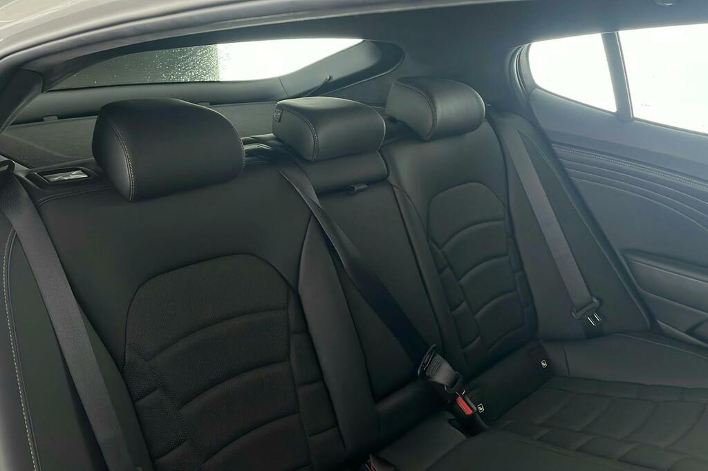 Kia Stinger 3.3 T-gdi 361 Gt S Black #10