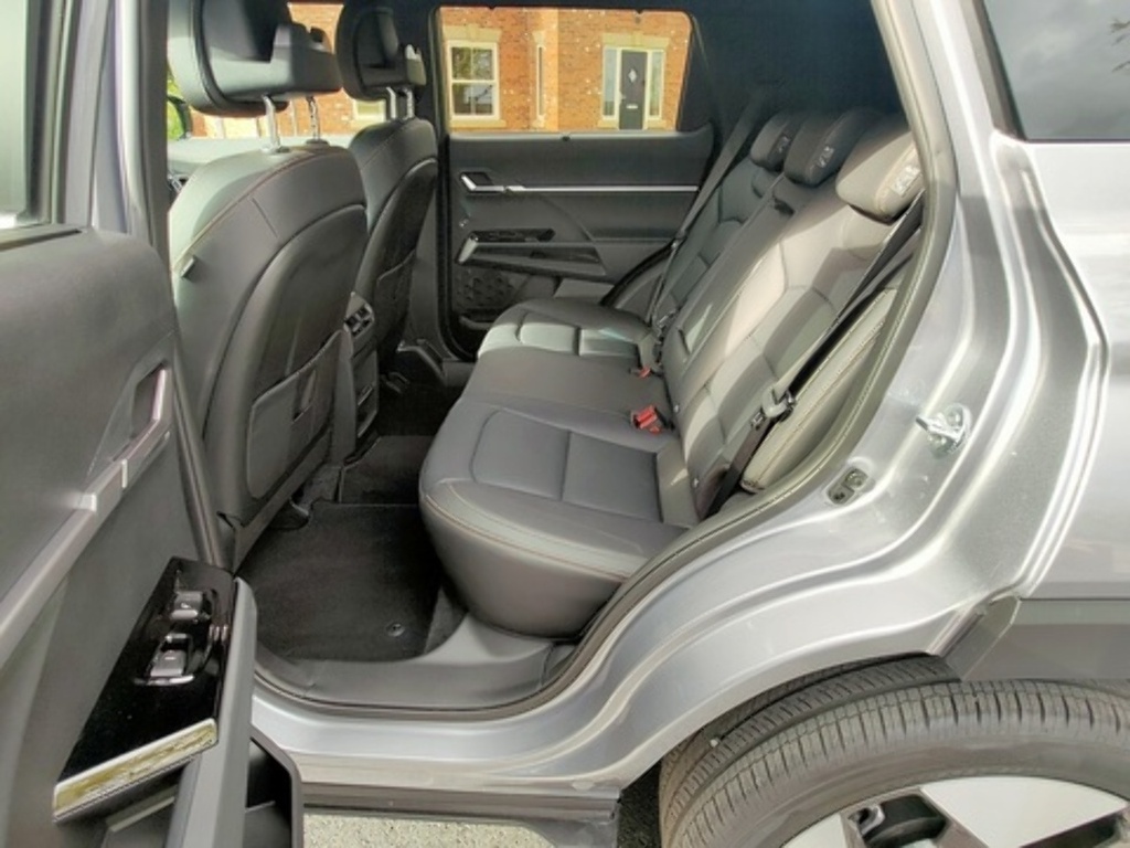 SsangYong Torres EVX K40 Vehicle Silver #2