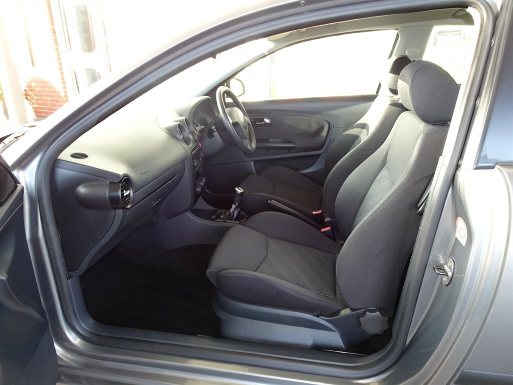 Seat Ibiza 1.4 16V Stylance Black #7