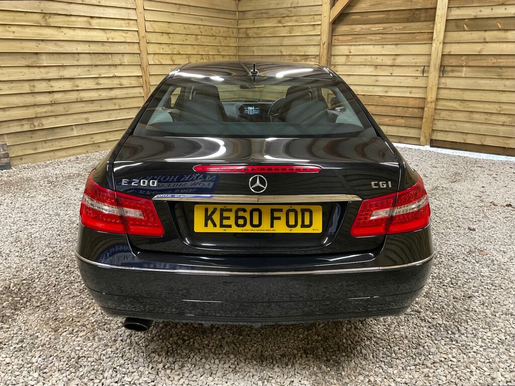 Mercedes-Benz E Class E200 Cgi Blueefficiency Se Black #5
