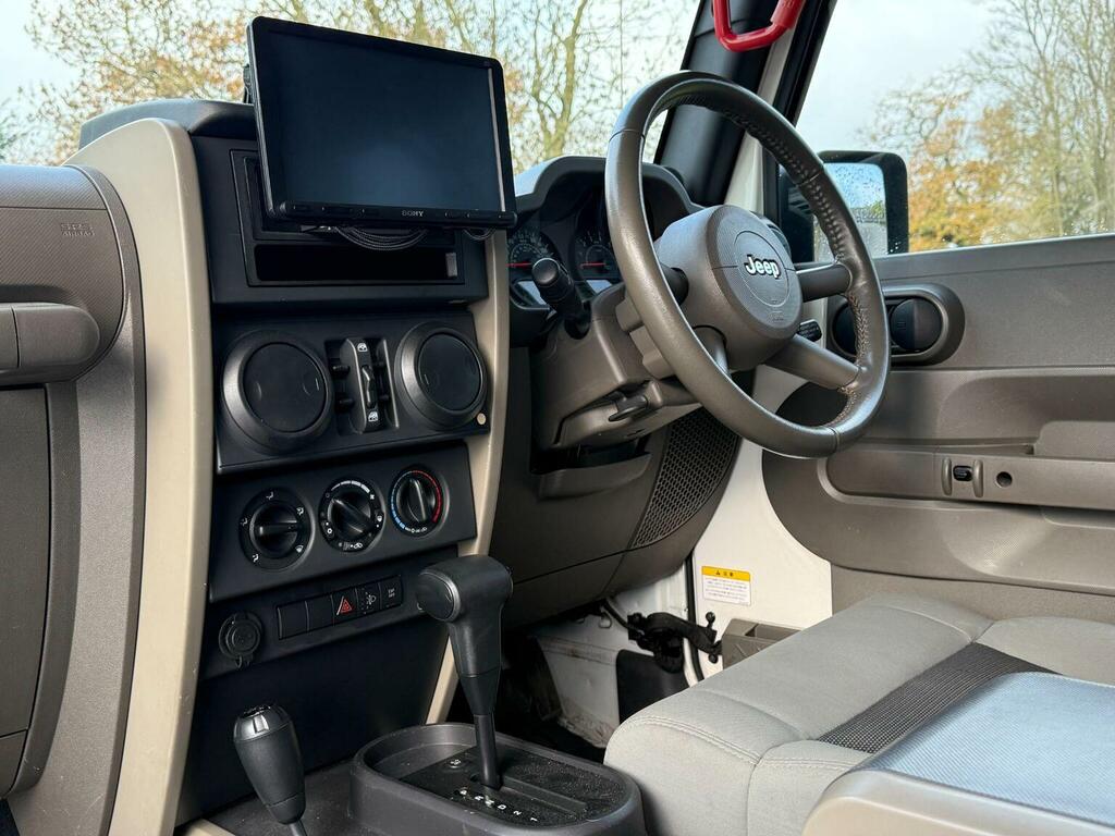 Jeep Wrangler Crd Sahara U707 Black #10