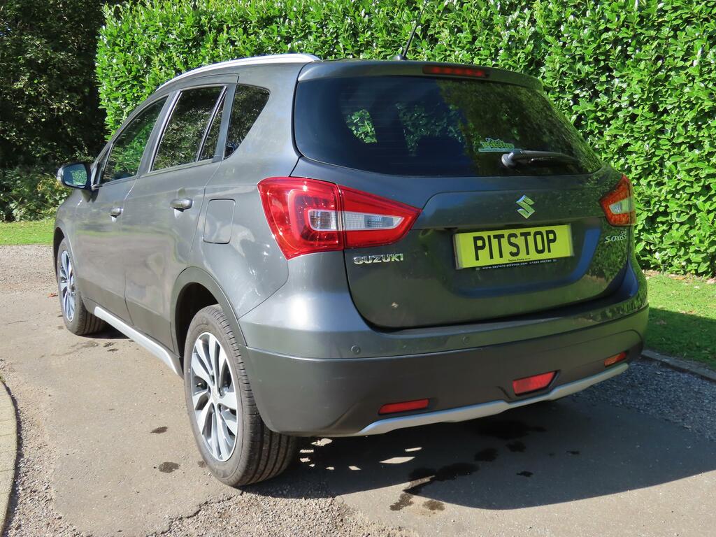 Suzuki SX4 Hatchback White #19