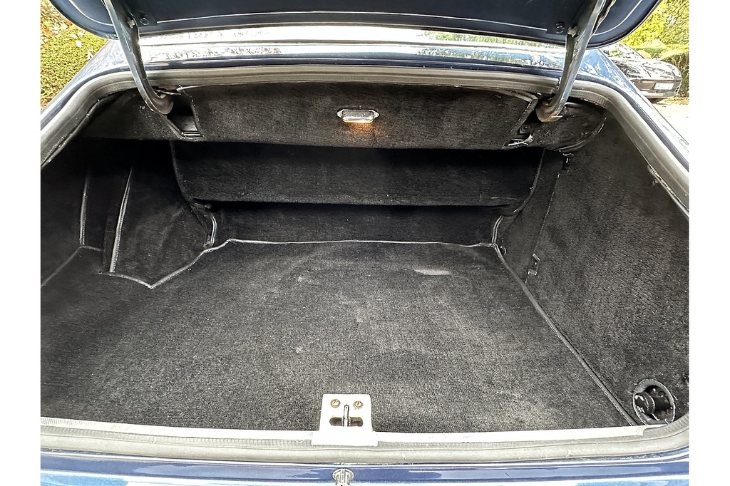 Aston Martin DB6 3998 U282 Blue #4