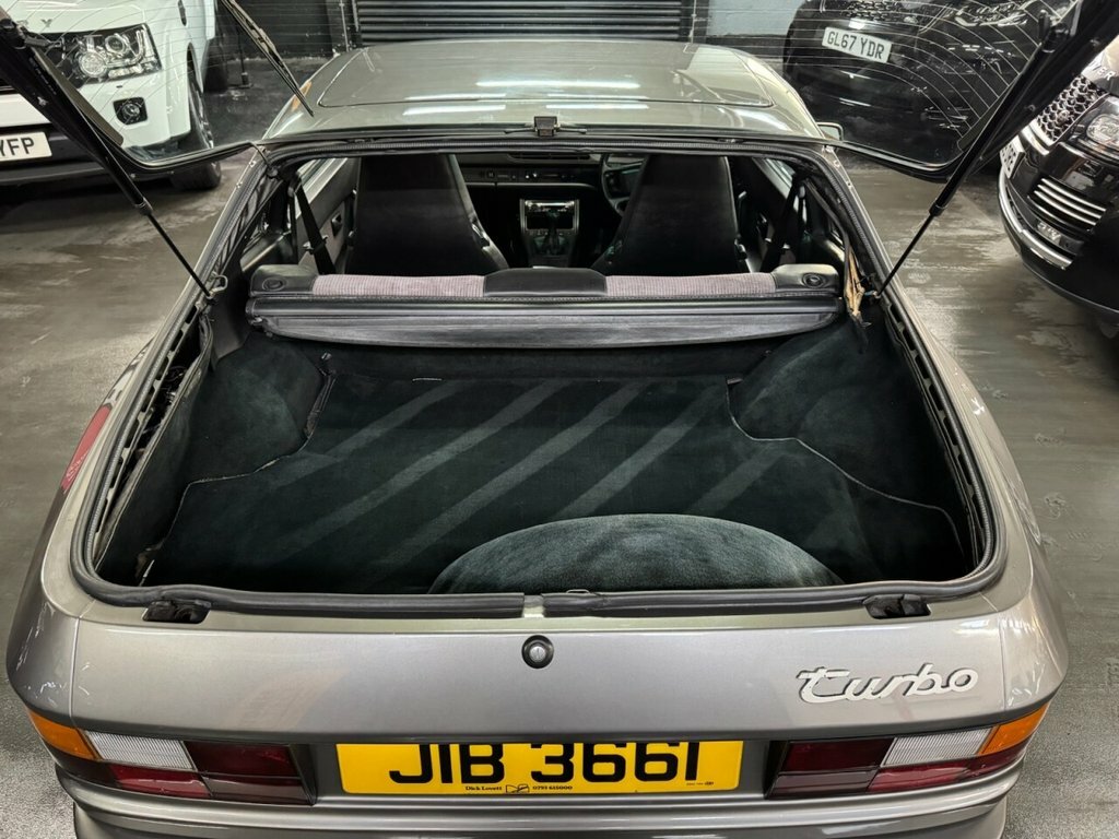 Porsche 944 2.5 Turbo Red #12
