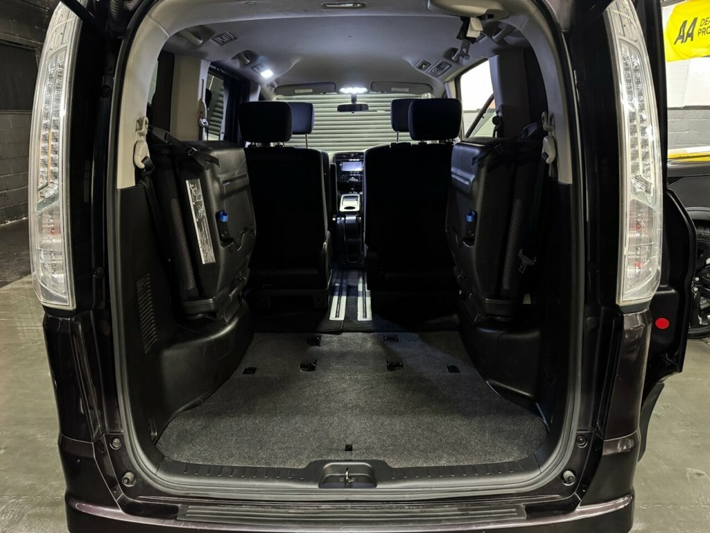 Nissan Serena Mpv - 8 Seater 2011 Grey #14