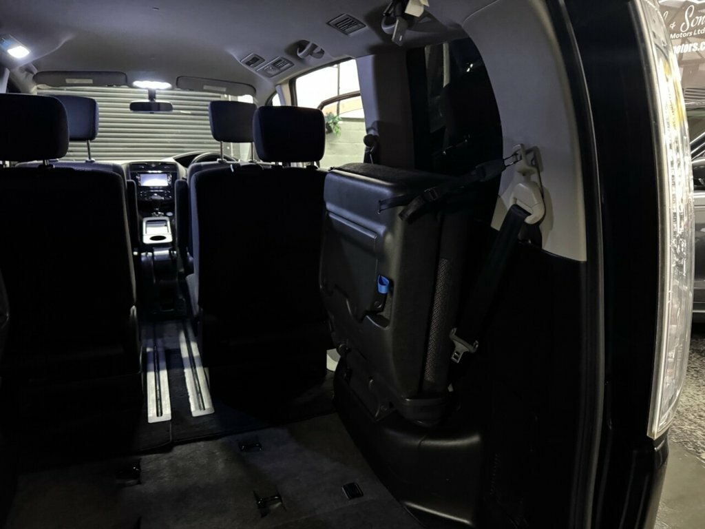 Nissan Serena Mpv - 8 Seater 2011 Grey #15