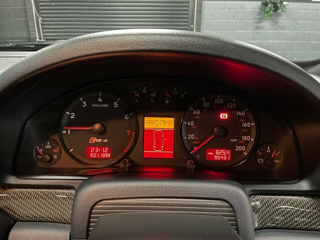 Audi RS4 Avant Quattro 5dr  #24