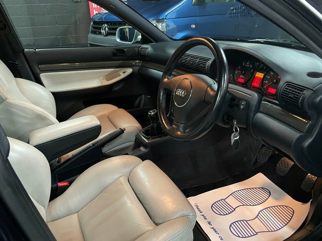 Audi RS4 Avant Quattro 5dr  #22