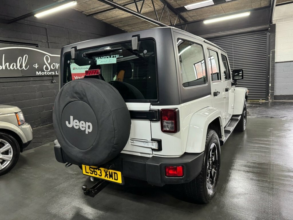 Jeep Wrangler 2.8L Sahara LS63XMD White #4