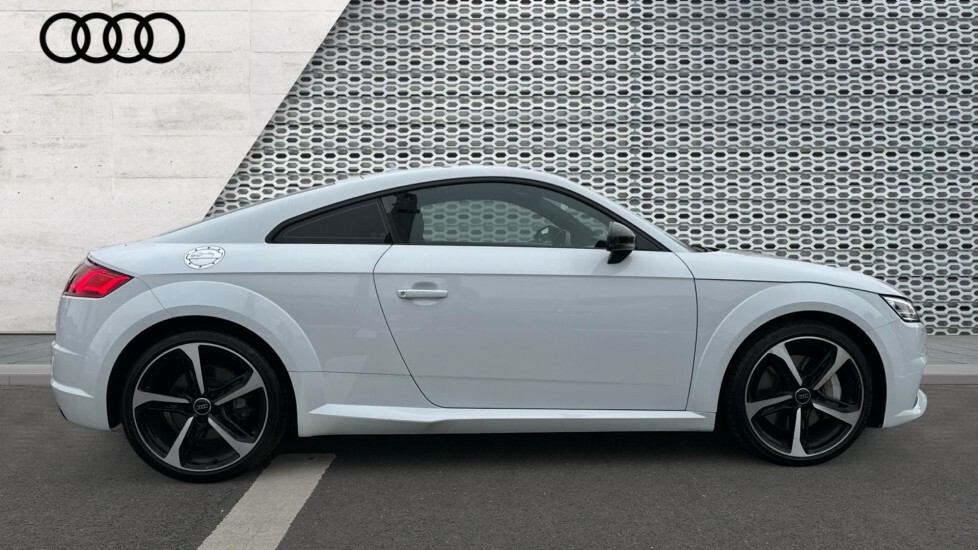 Audi TT Black Edition Blue #4