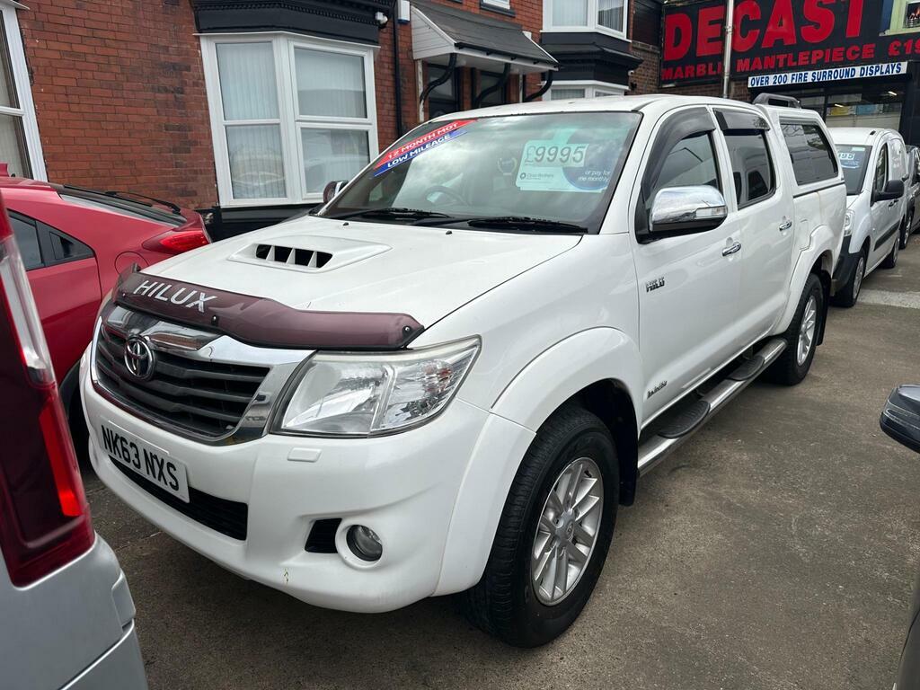 Toyota HILUX 3.0 D-4d Invincible 4Wd Euro 5 White #2