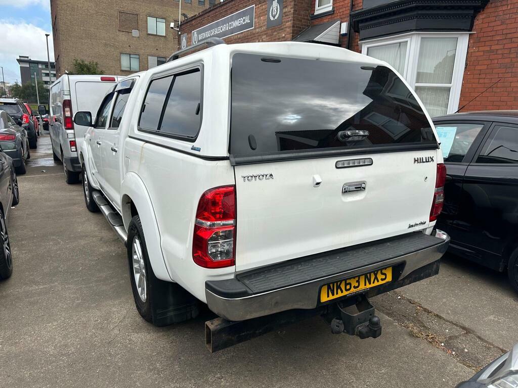Toyota HILUX 3.0 D-4d Invincible 4Wd Euro 5 White #3