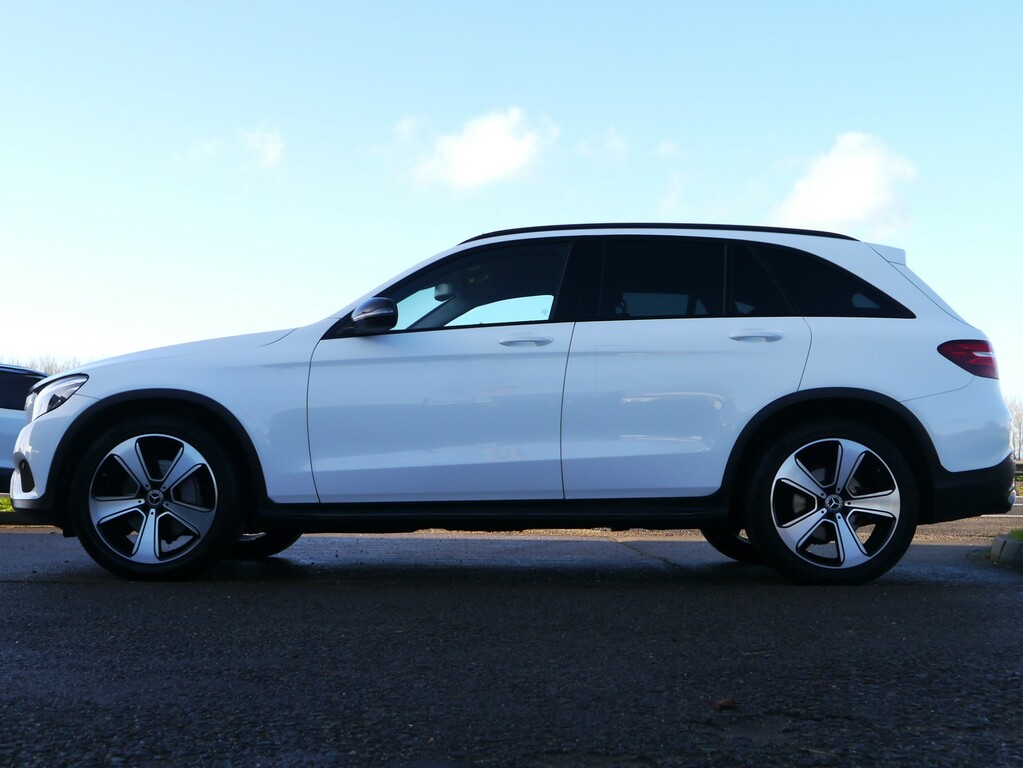 Mercedes-Benz 220 Glc D 4Matic Urban Edition  #4