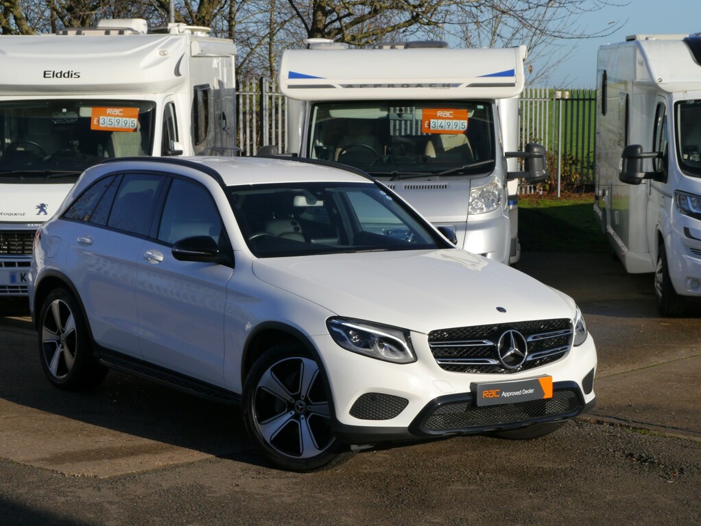 Mercedes-Benz 220 E D Amg Line White #16