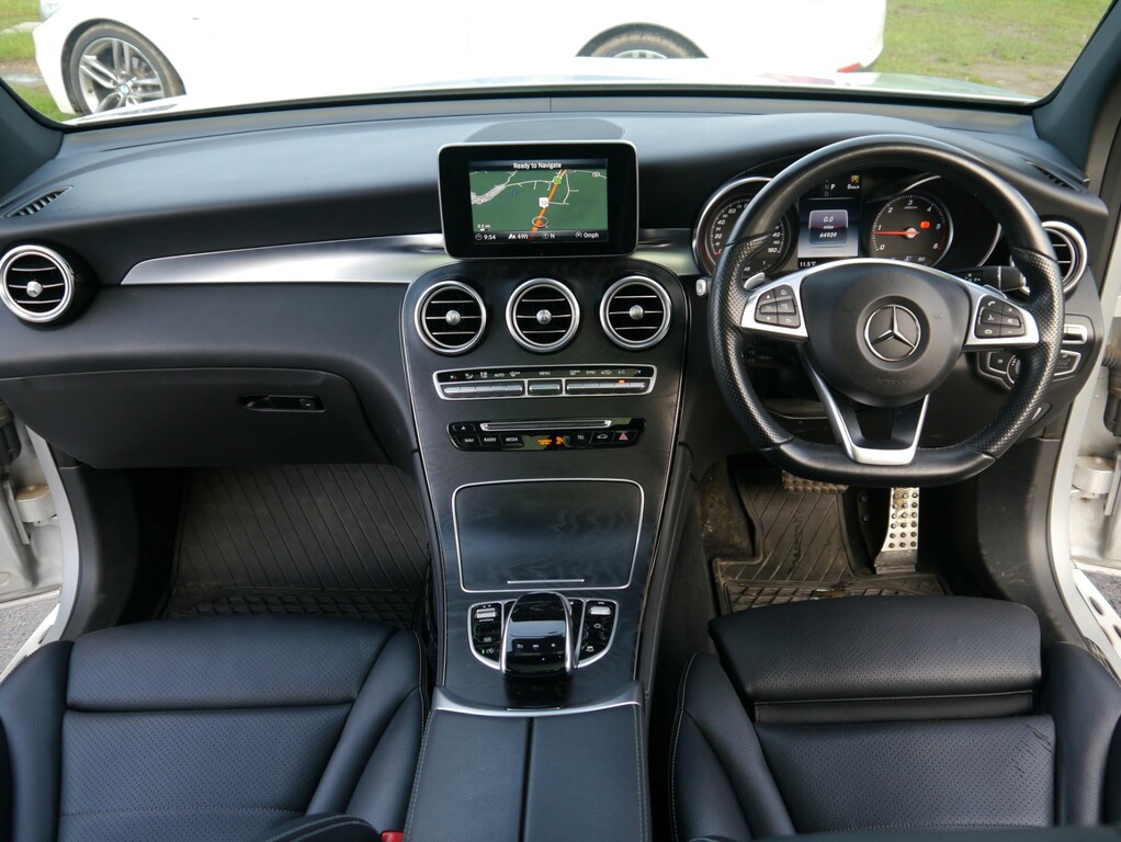 Mercedes-Benz 250 Glc D 4Matic Amg Line Silver #2