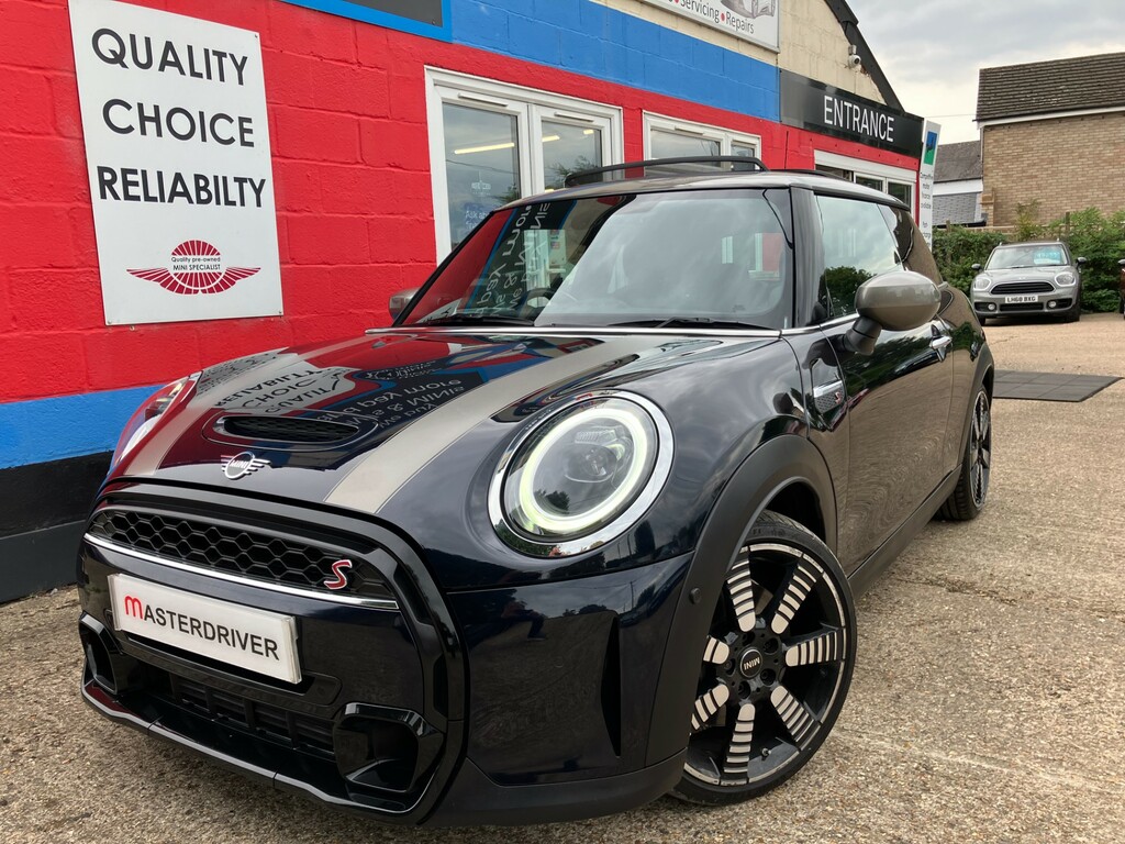 Mini Hatch 2.0 Cooper S Exclusive Hatchback Steptr Black