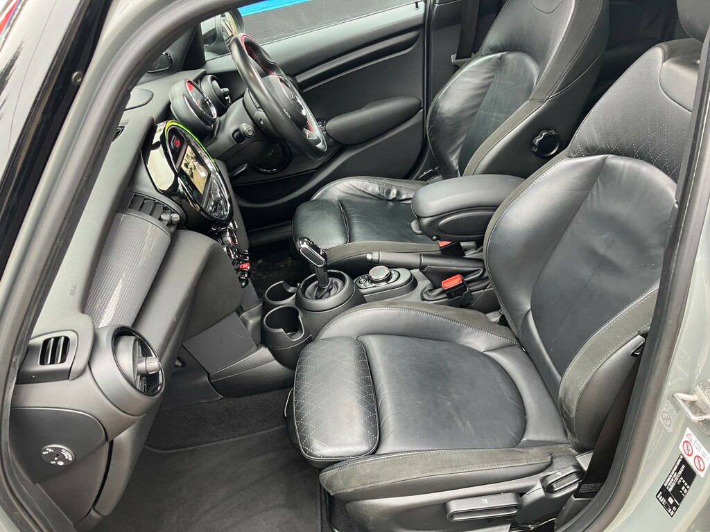 Mini Hatch 1.5 Cooper Sport Hatchback Steptronic E YD19GLX Grey #3
