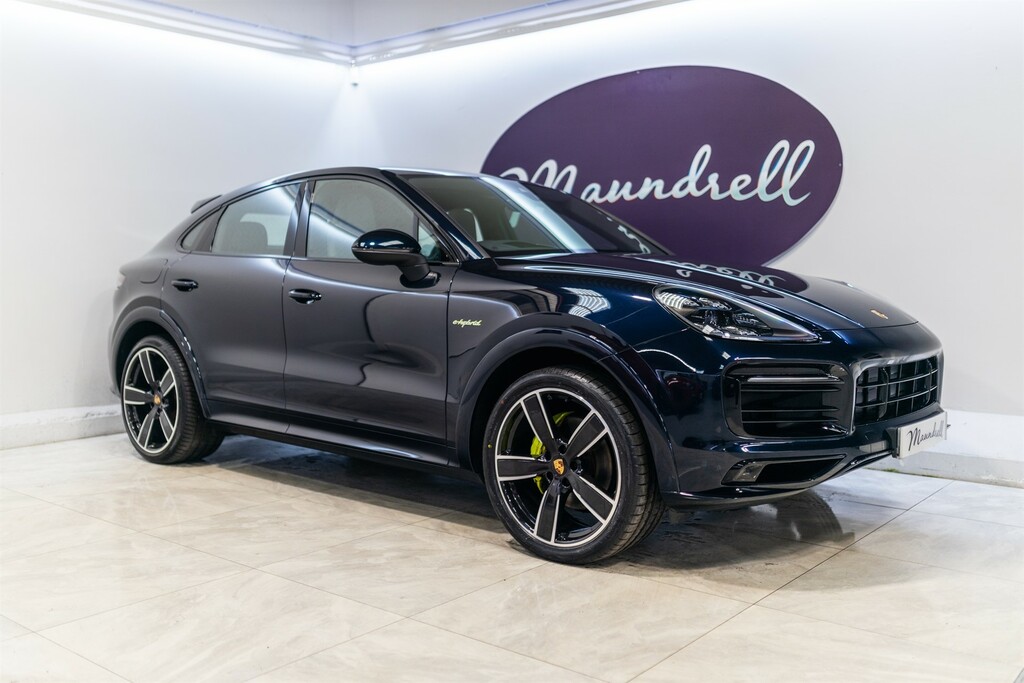 Porsche Cayenne 3.0 V6 E-hybrid 17.9Kwh Coupe Plug-in H Blue