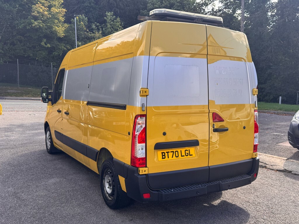 Nissan NV400 2.3L Dci Tekna L2h2 Yellow #5